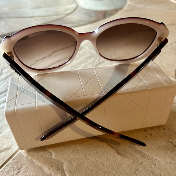 Chriistian Dior oversized sunglasses in great condition - Picture 3 of 6